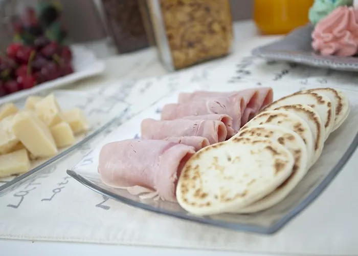 Dimora Delle Emme Bed & Breakfast 3*